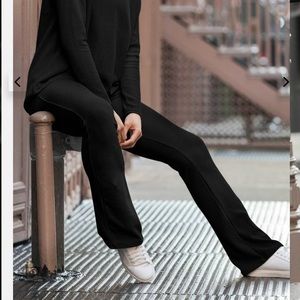 Stronger Label Cush ribbed flare pants